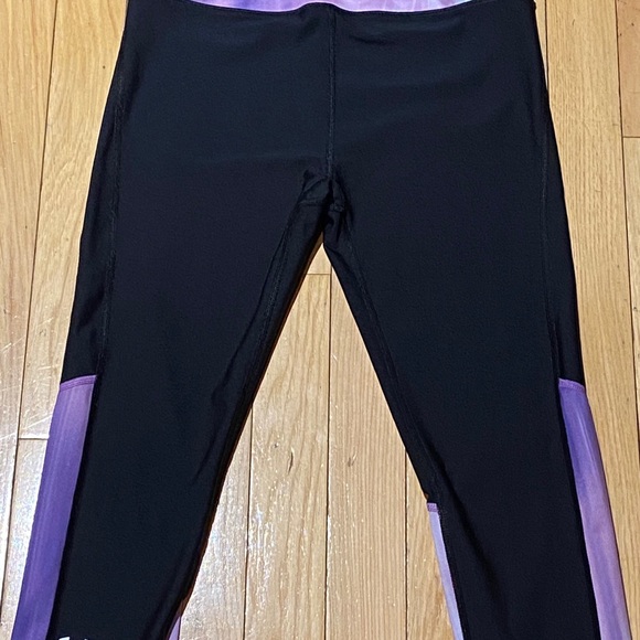 Under Armor Woman’s Compression Black Leggings S - Picture 5 of 12